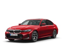 BMW 3-serie - Sedan 320i M Sport | Comfort Pack | Trekhaak | Showroom Selection