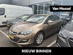 Opel Astra - 1.4 Turbo Cosmo