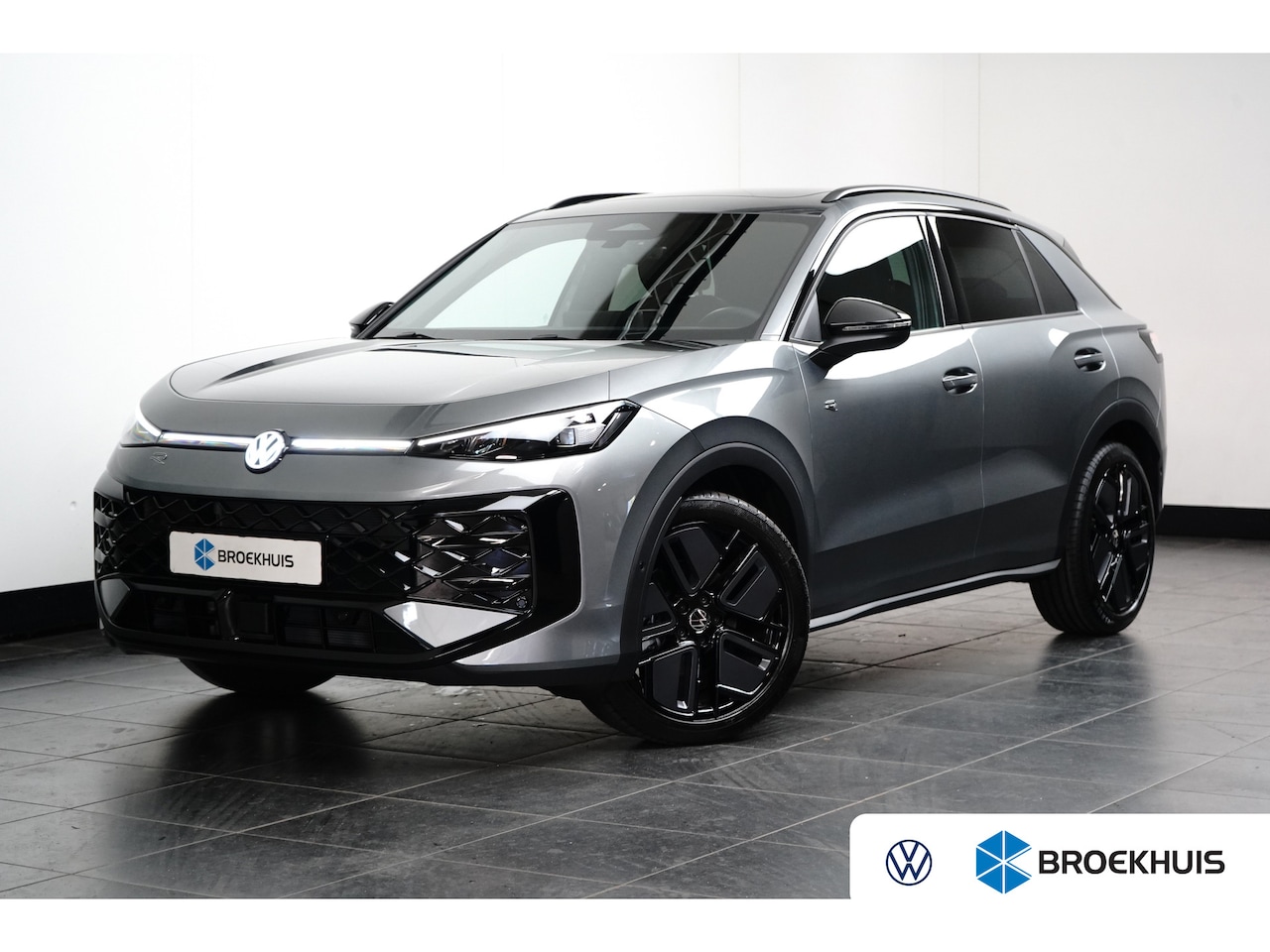 Volkswagen T-Roc - 1.5 eTSI 110 kW R-Line | PANORAMA DAK | CAMERA | STOELVERW. | APP. CONNECT | ADAPT. CRUISE - AutoWereld.nl