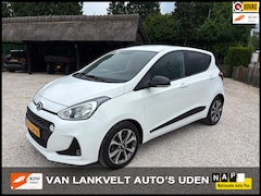 Hyundai i10 - 1.0i i-Premium Stoelverw. Navi, Climate