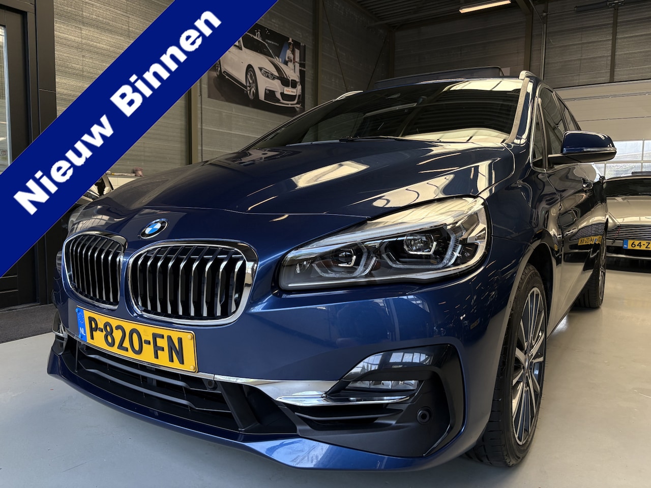 BMW 2-serie Gran Tourer - 220i 7p. Business Edition Plus Cruise, Navi, Head-up Display, Pano - AutoWereld.nl