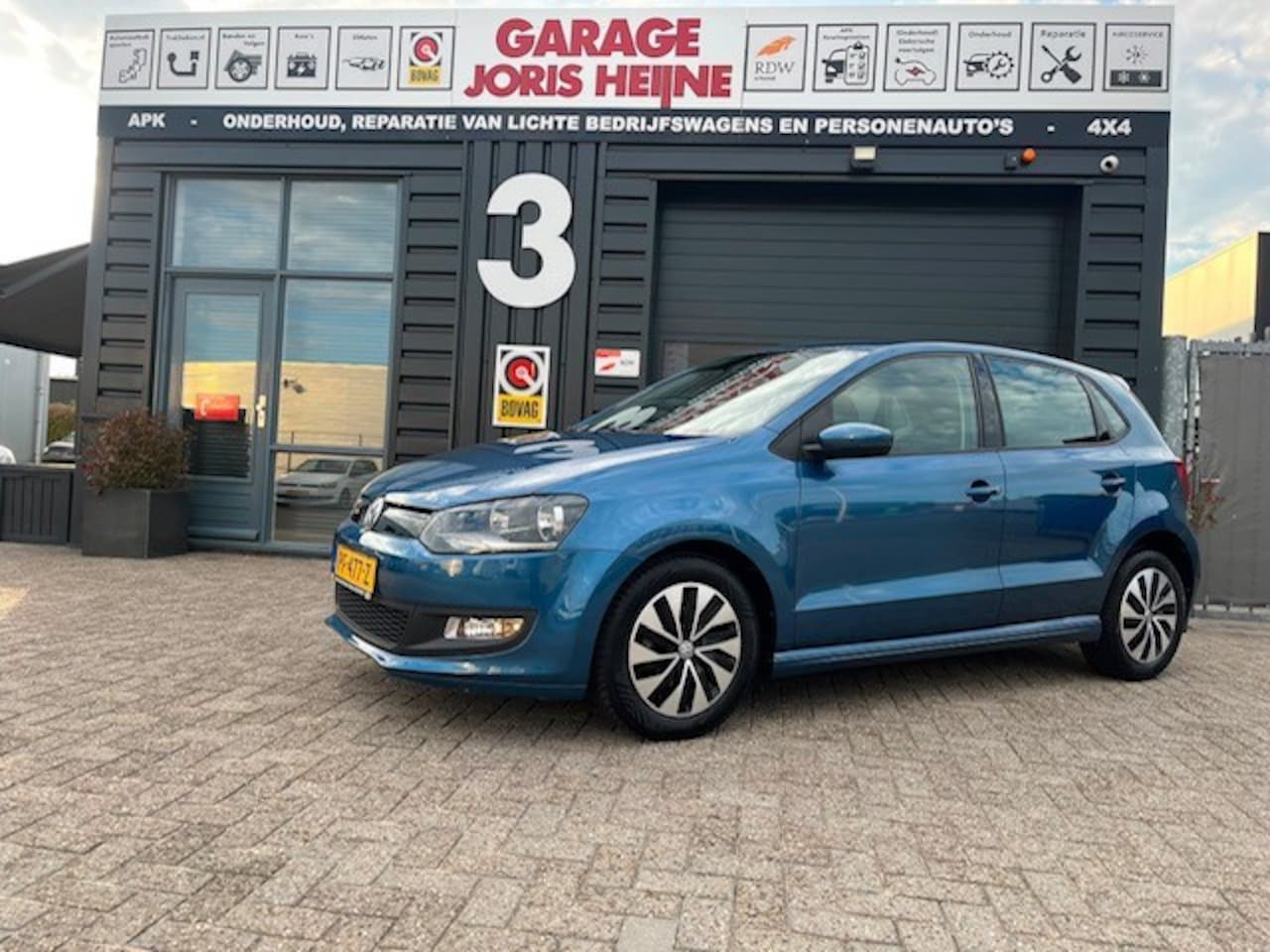 Volkswagen Polo - 1.0 BlueMotion Cr.control navy super strakke polo - AutoWereld.nl