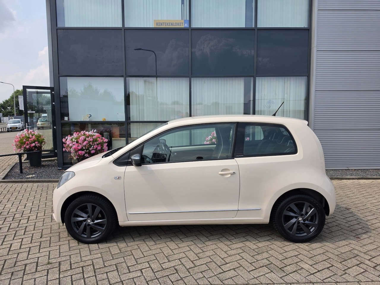SEAT Mii - 1.0 Mii by Mango 1.0 Mii by Mango - AutoWereld.nl
