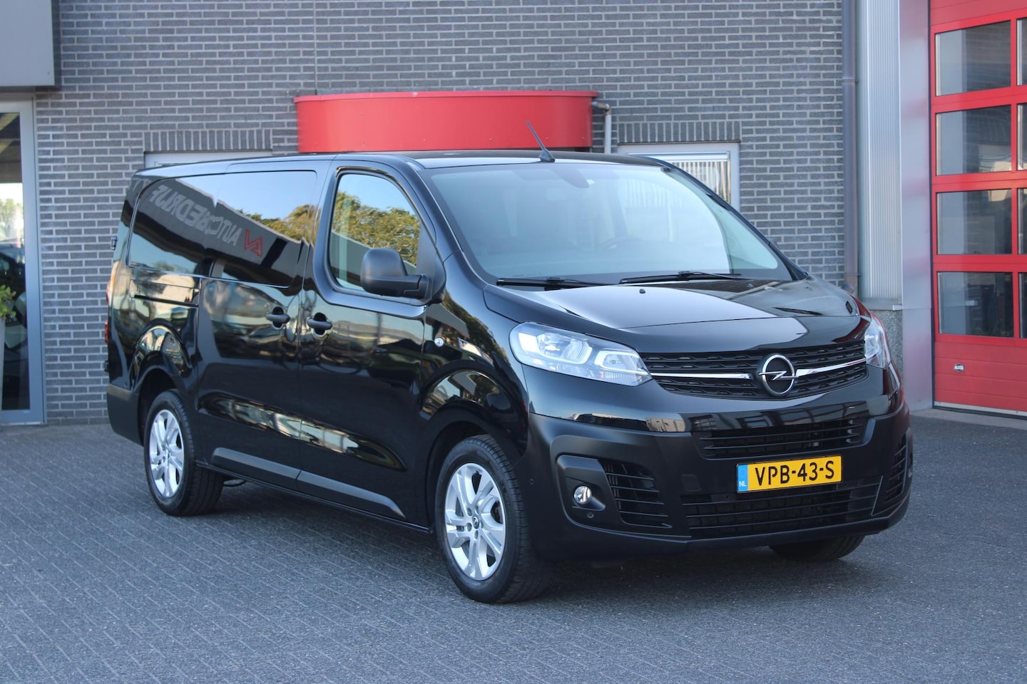 Opel Vivaro - 2.0 CDTI L3H1 DC Edition Trekhaak/Camera/Dodehoek - AutoWereld.nl