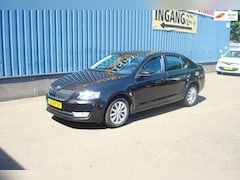 Skoda Octavia - 1.4 TSI Greentech Ambition 1e EIGENAAR AUT NAVI CRUISE PDC