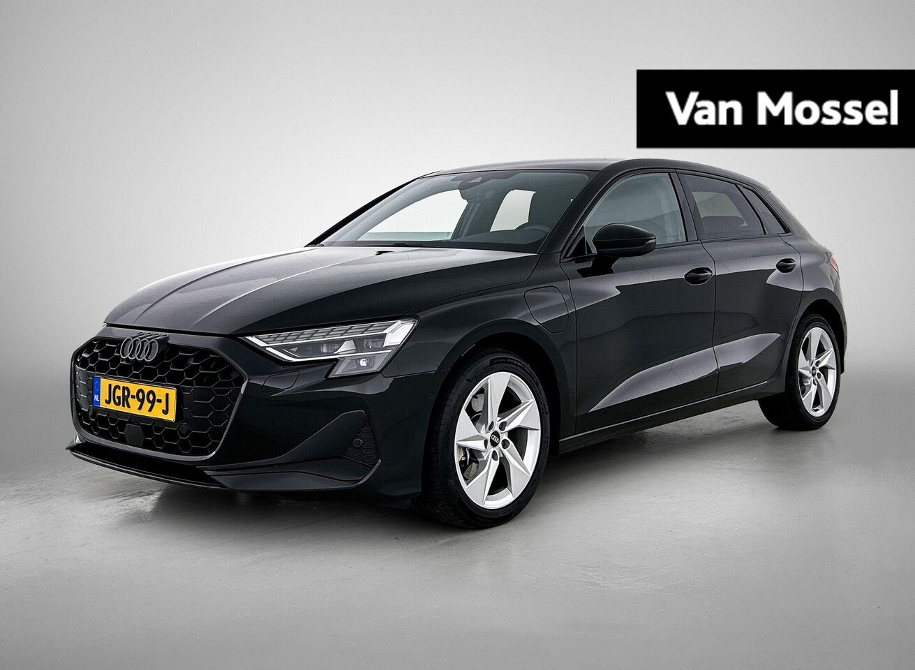 Audi A3 Sportback - 40 TFSI e S edition 204 PK l Adaptive cruise control l Airco l Navigatie l Stoelverwarming - AutoWereld.nl