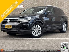 Volkswagen Touareg - 3.0 TDI R-Line | Leder | Climate | Cruise | Navi | Camera | Stoelverwarming |