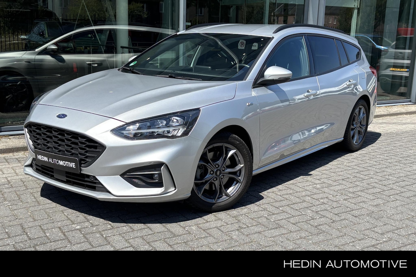 Ford Focus Wagon - 1.0 EcoBoost ST Line Business 1.0 EcoBoost ST Line Business - AutoWereld.nl