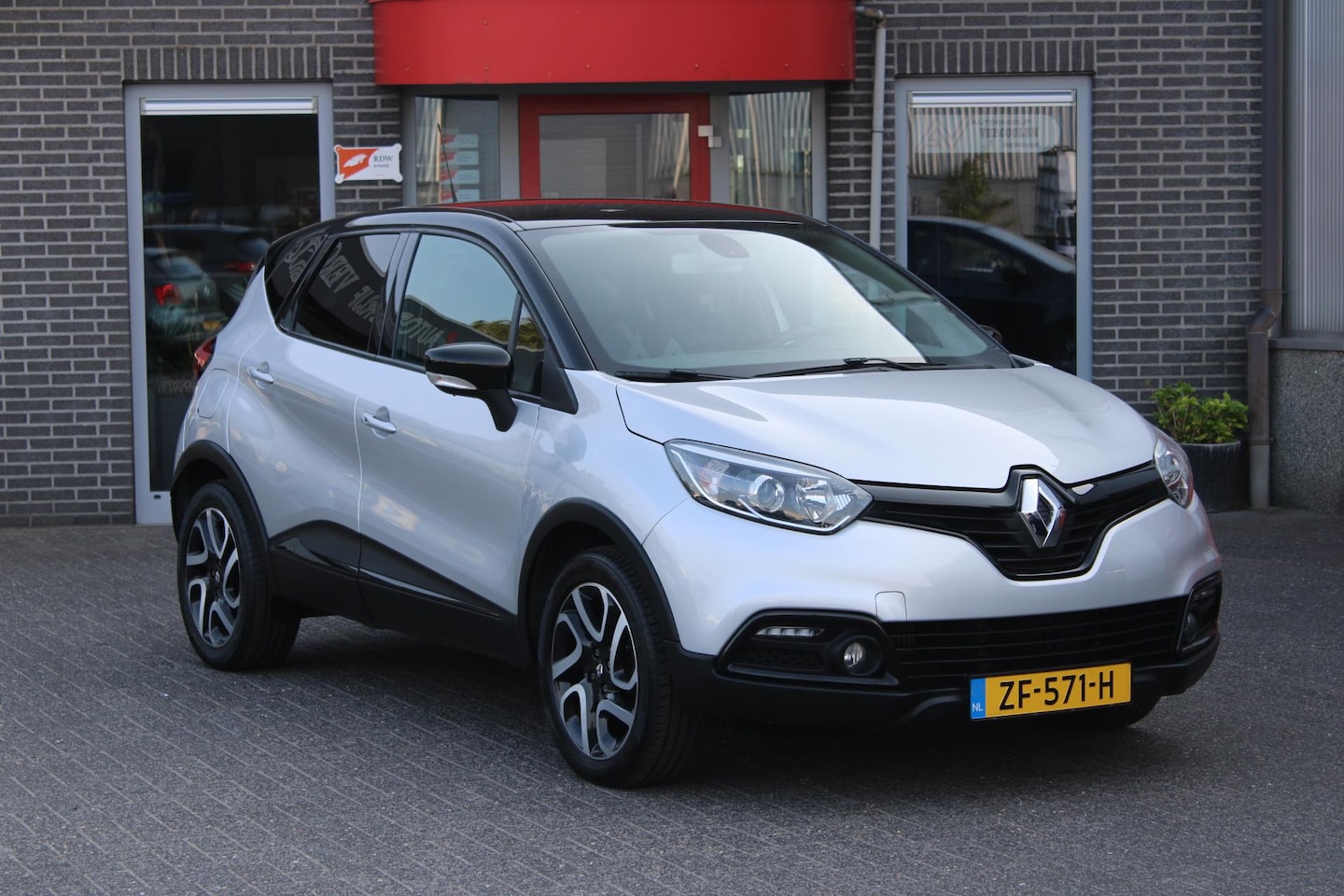Renault Captur - 0.9 TCe Dynamique Camera/Navi/Clima - AutoWereld.nl