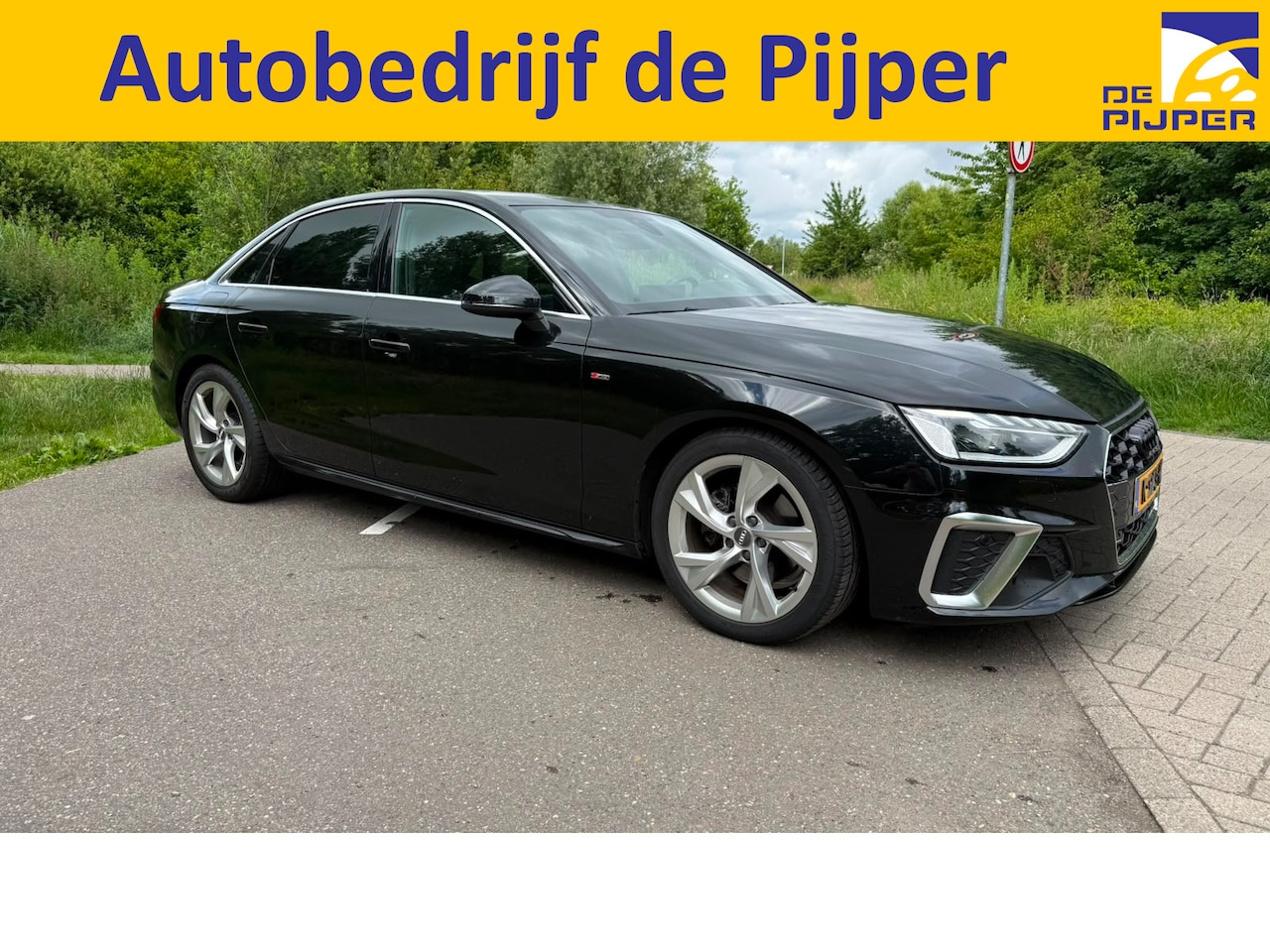 Audi A4 Limousine - 35 TFSI S edition S-Line | NL-Auto | Zeer netjes | Camera | Carplay | Sfeerverlichting | S - AutoWereld.nl