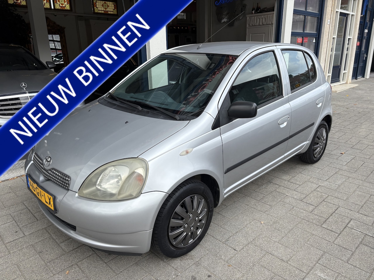 Toyota Yaris - 1.3-16V VVT-i Luna NAP/APK 02-2027/5 DEURS - AutoWereld.nl