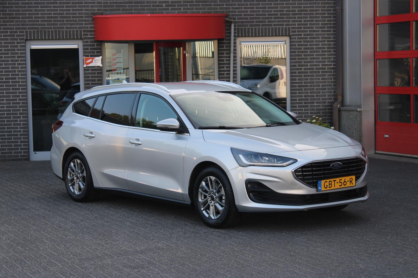 Ford Focus Wagon - 1.0 EcoBoost Hybrid Titanium Led/Navi Incl Garantie!! - AutoWereld.nl