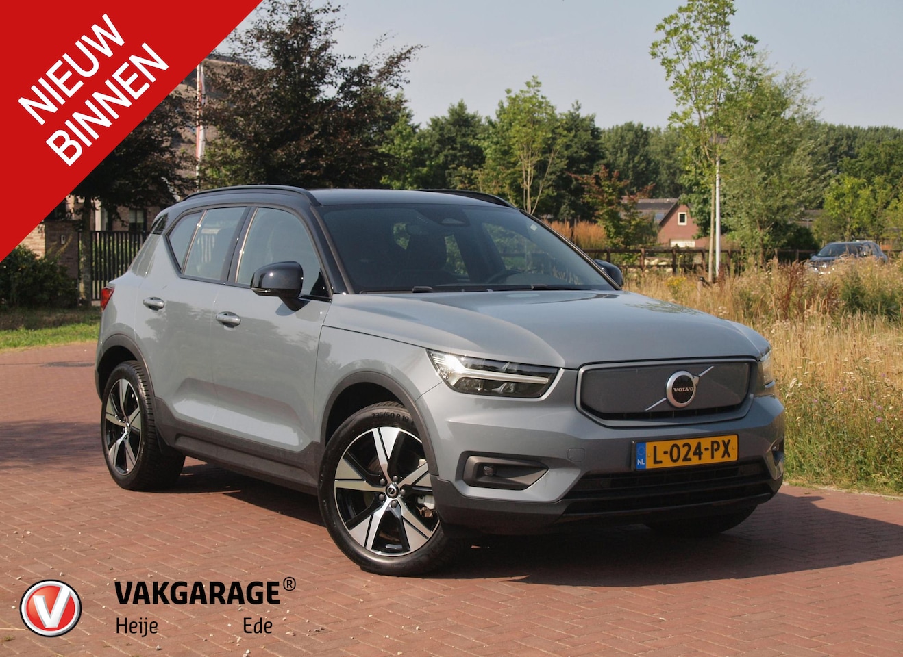 Volvo XC40 - Recharge P8 AWD R-Design | Trekhaak | Warmtepomp | Parkeersensoren | Apple Carplay | ACC | - AutoWereld.nl