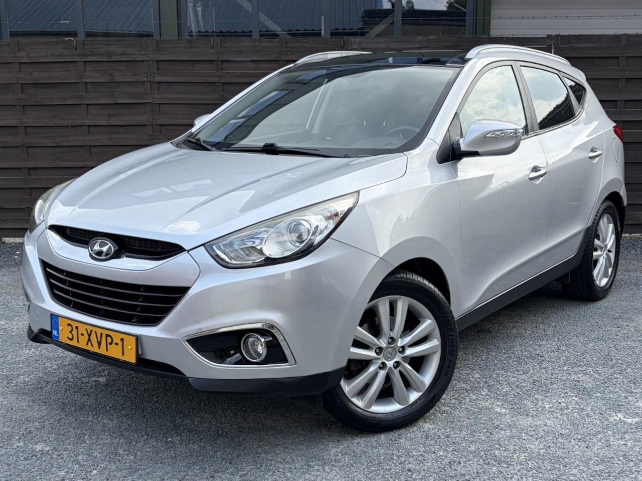Hyundai ix35 - 2.0i i-Catcher AUT / Pano / Navi / Trekhaak / NAP - AutoWereld.nl