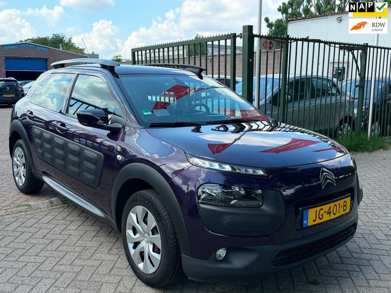 Citroën C4 Cactus - 1.2 PureTech Business Automaat 2e eigenaar dealer onderhouden navigatie cruis control park - AutoWereld.nl