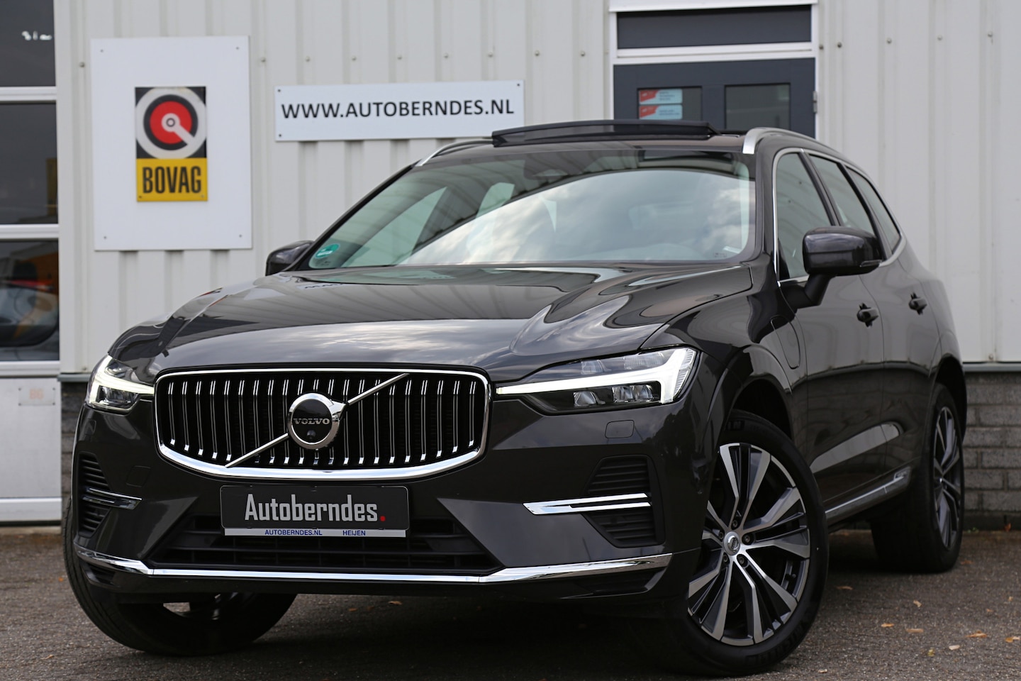 Volvo XC60 - 2.0 T6 Plug-in hybrid Long Range AWD Inscription*Perfect Volvo Onderh.*ACC/Pilot ass./Elek - AutoWereld.nl
