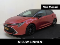Toyota Corolla - 2.0 Hybrid Premium | Automaat | Parkeersensoren Voor + Achter | Parkeer Camera | Verwarmde