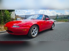 Mazda MX-5 - 1.6i-16V