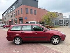 Ford Focus Wagon - 1.6-16V Automaat Airco APK 2027
