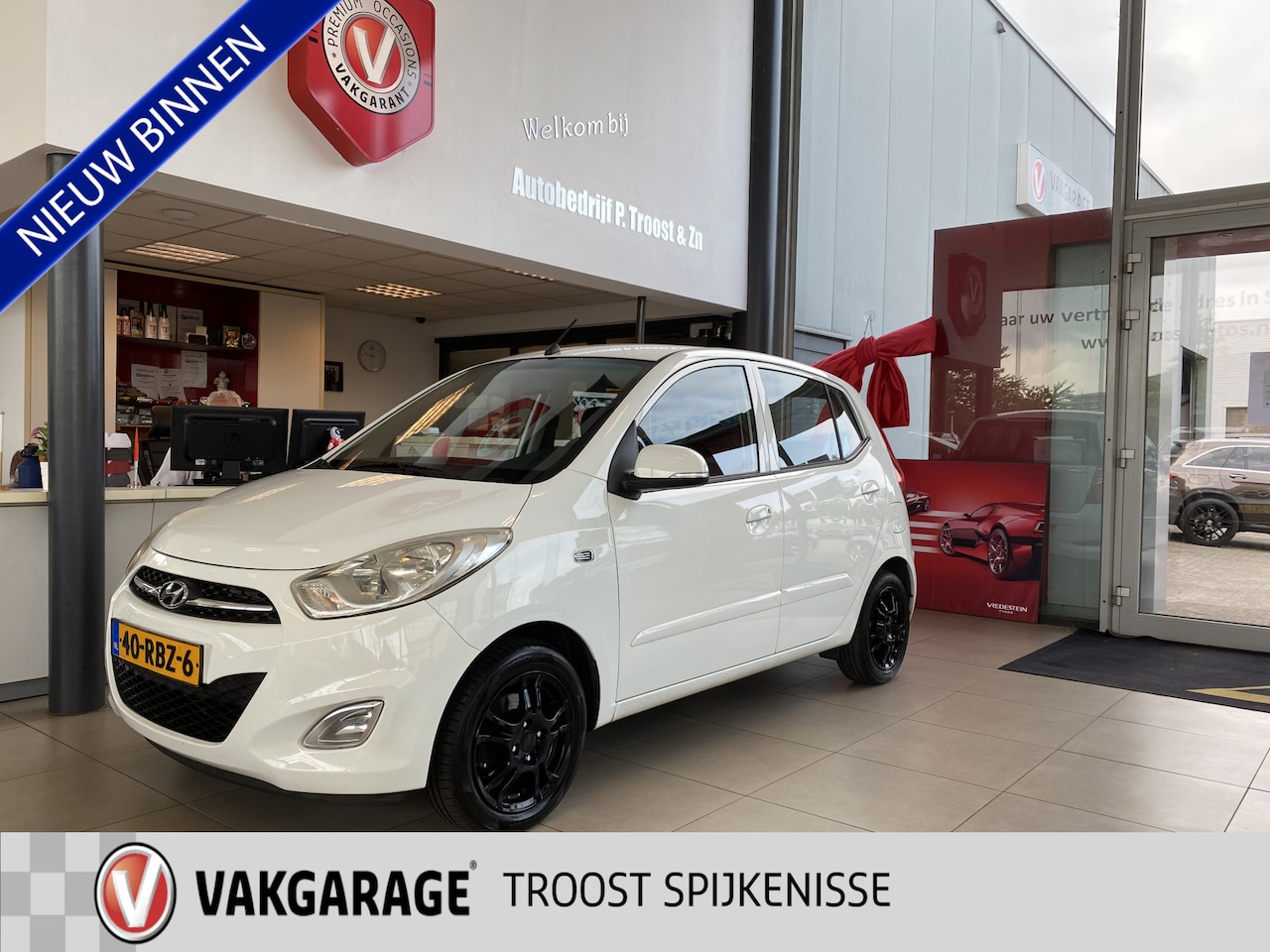 Hyundai i10 - 1.1 i-Motion 1.1!!!!i-Motion,5Deurs,5Zits,Stuurbekrachting,Elektrischpakket,Aux Ipod Usb Aansluiting,14 - AutoWereld.nl