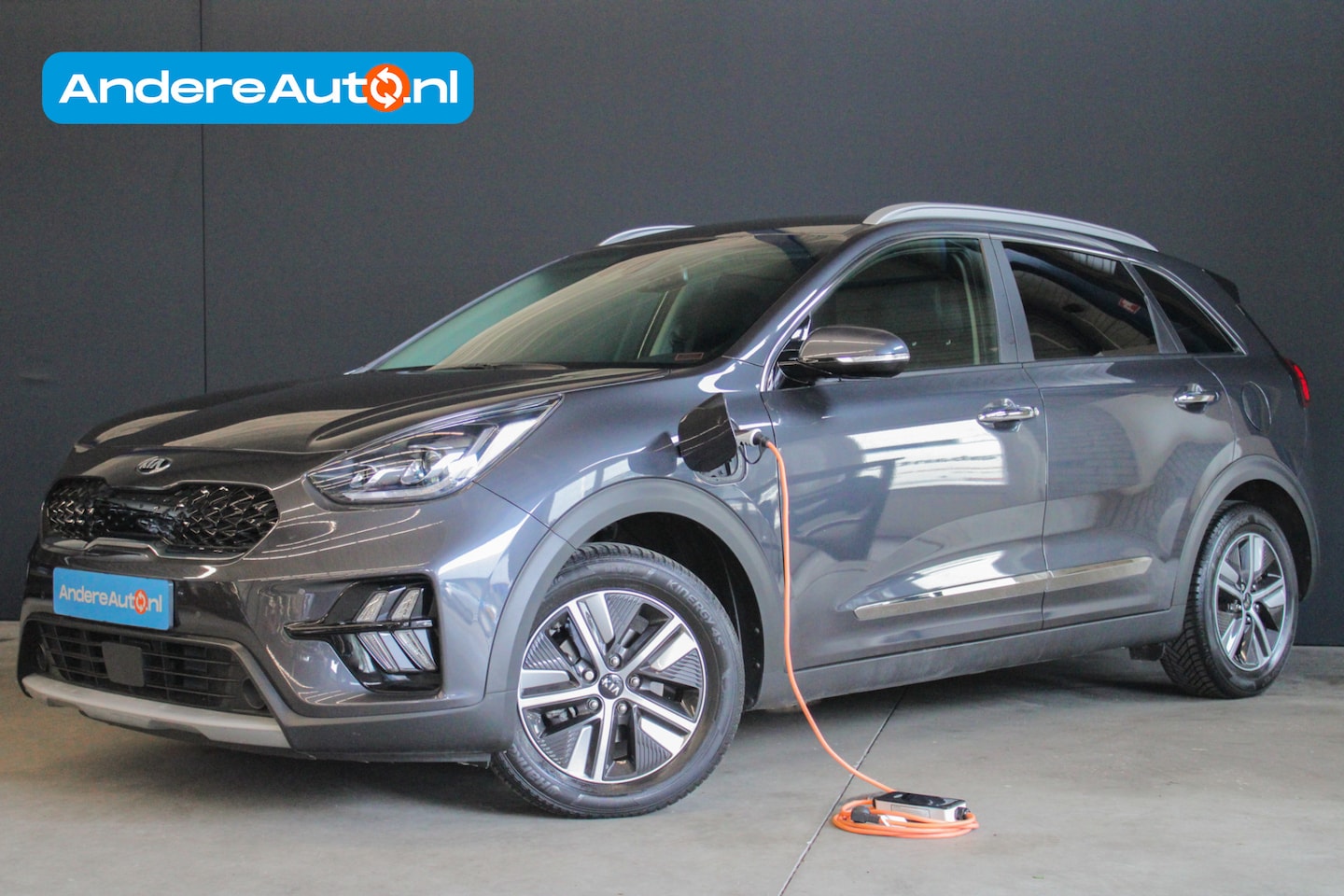 Kia Niro - 1.6 GDi PHEV DynamicPlusLine |all season|keyless|stoelverwarming|ACC|leder|CarPlay/Android - AutoWereld.nl
