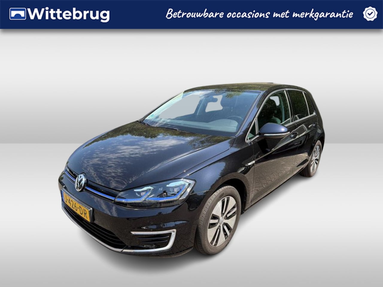 Volkswagen e-Golf - E-DITION / SOH 91%/ AUTOMAAT/ LEER/ ADAPTIVE CRUISE/ PARK.SENSOREN/ CAMERA/ STOELVERWARMIN - AutoWereld.nl