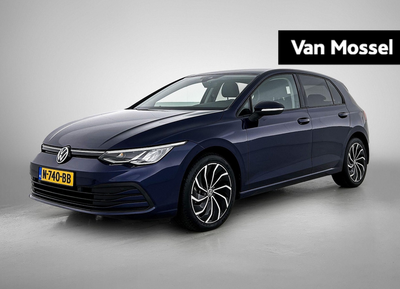 Volkswagen Golf - 1.5 eTSI Style | VERWACHT | ACHTERUITRIJCAMERA | NAVIGATIE | APPLE CARPLAY / ANDROID AUTO - AutoWereld.nl