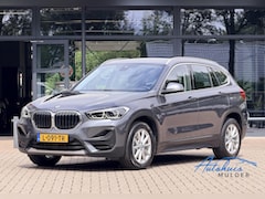 BMW X1 - sDrive20i Business Edition | Automaat | Led | Dealer Onderhouden | 4Cil. | Trekhaak |
