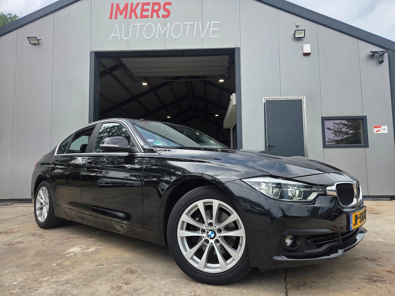 BMW 3-serie - 330e Centennial High Executive 330e Centennial High Executive - AutoWereld.nl