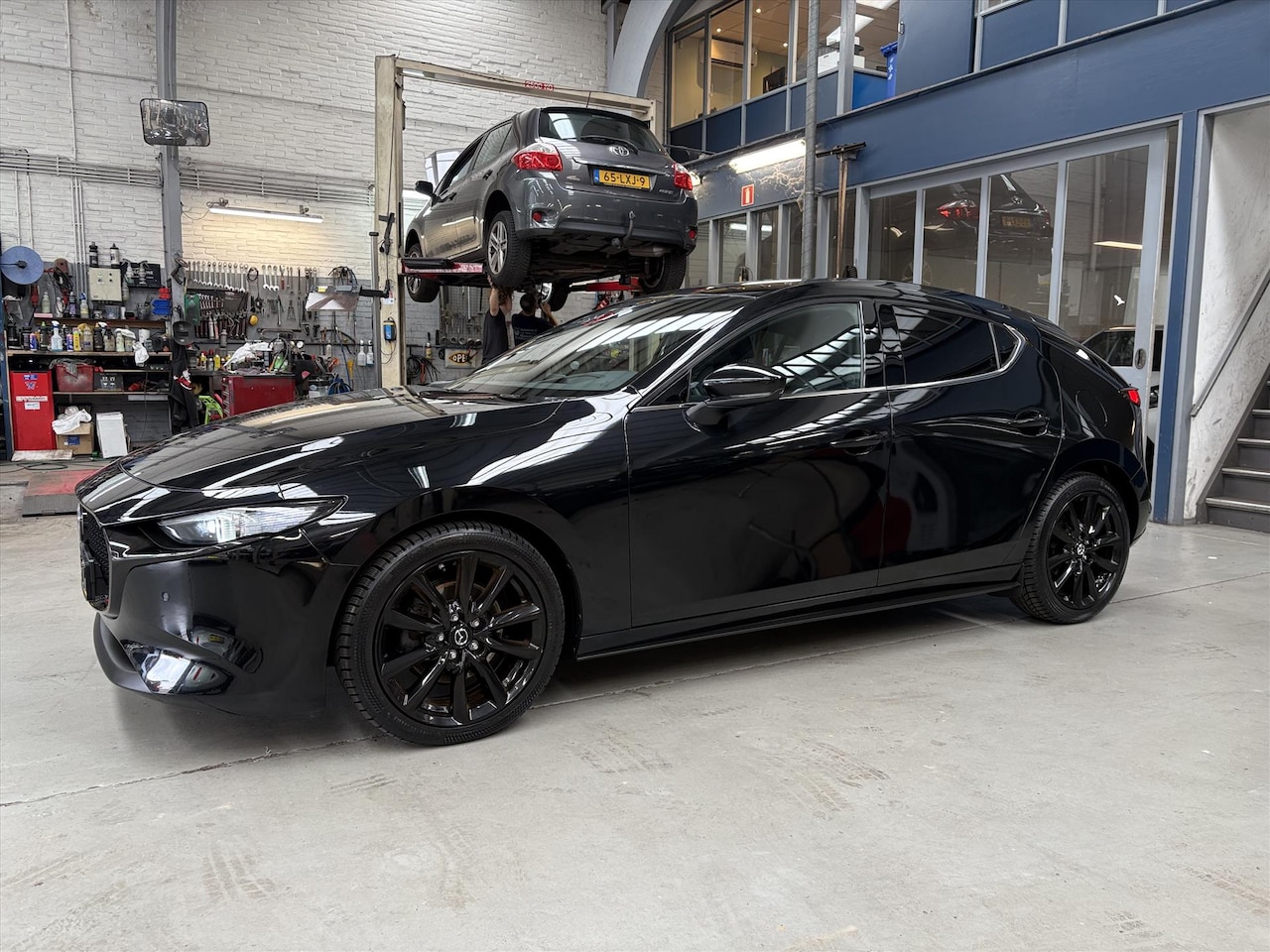 Mazda 3 - Hatchback Skyactiv-X 180pk Luxury - AutoWereld.nl