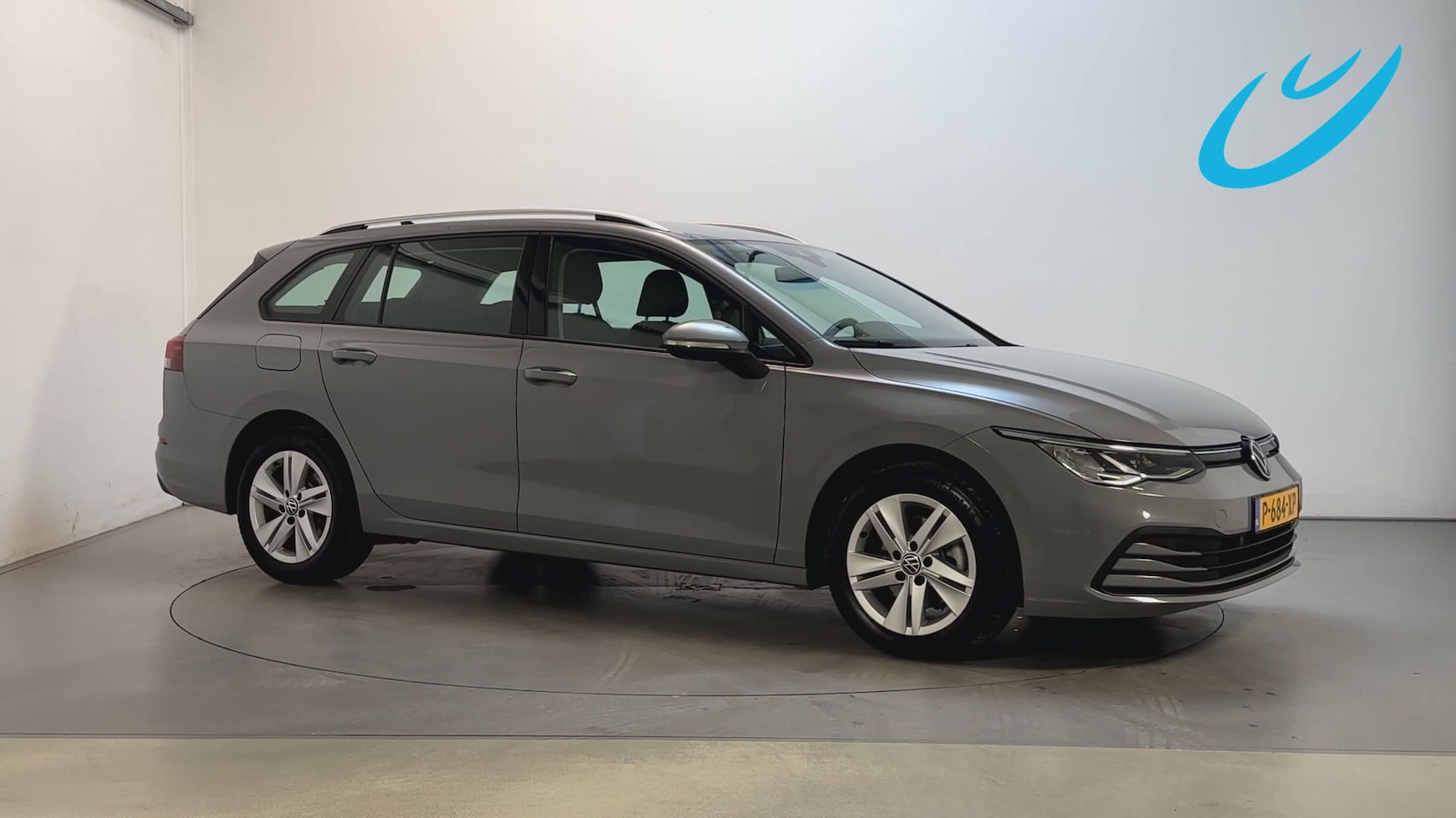 Volkswagen Golf Variant - 1.0 eTSI DSG Life Sfeerverlichting Navigatie Parkeersensoren Camera - AutoWereld.nl