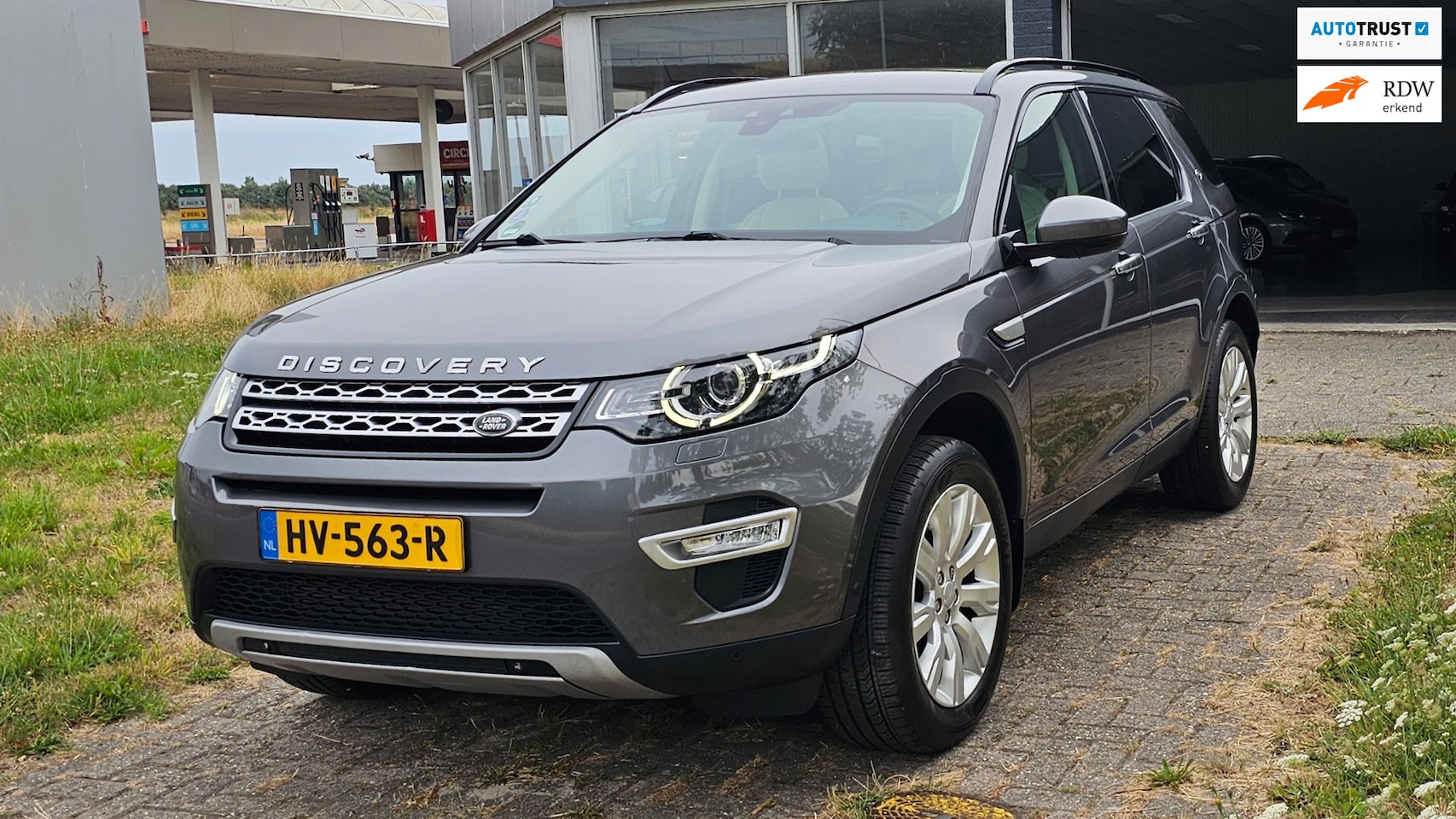 Land Rover Discovery Sport - 2.0 Si4 4WD HSE Luxury 2.0 Si4 4WD HSE Luxury - AutoWereld.nl