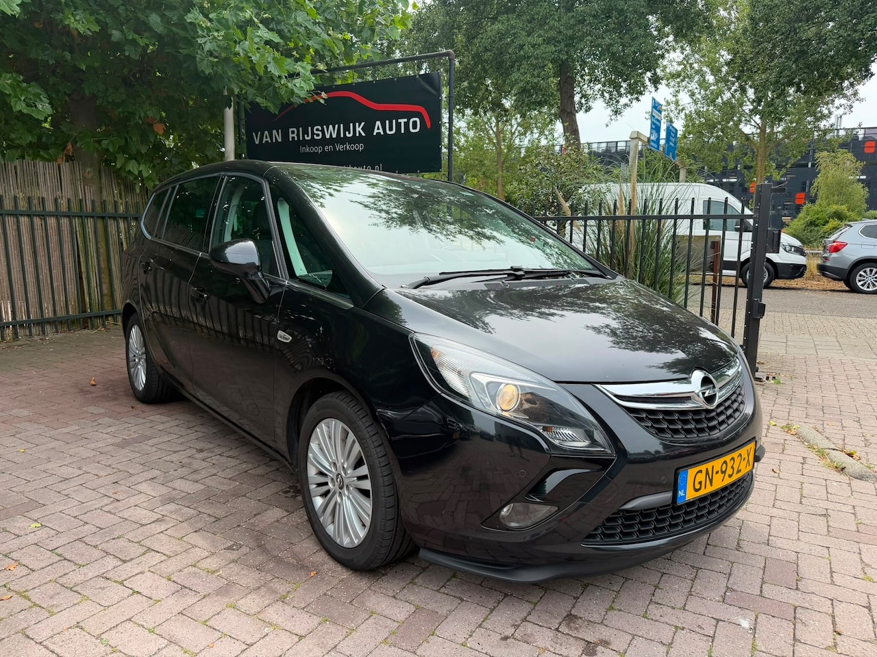 Opel Zafira Tourer - 1.6 CDTI Business+ 7Pers 3290NETTO Nav Clima - AutoWereld.nl