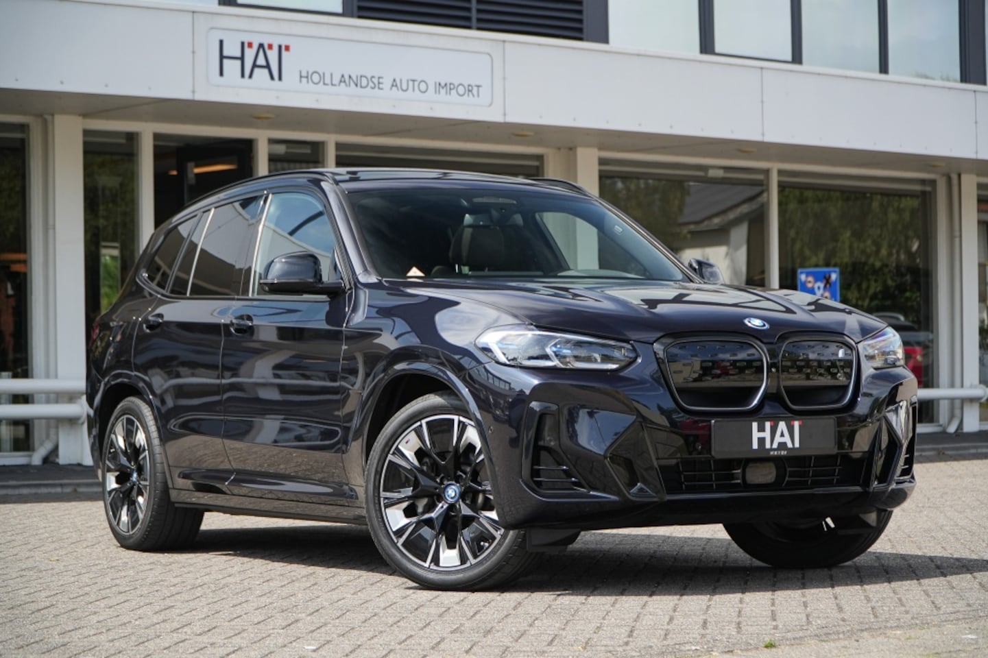 BMW iX3 - High Exe I M-sport I 80 kWh I Pano I Harman Kardon I - AutoWereld.nl
