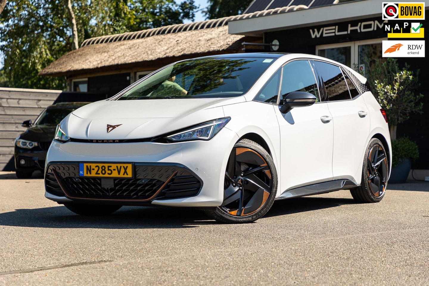 CUPRA Born - Copper Edition One 62 kWh Soh 89% I Panoramadak I Adaptive Cruise I 360 Camera I CarPlay I - AutoWereld.nl