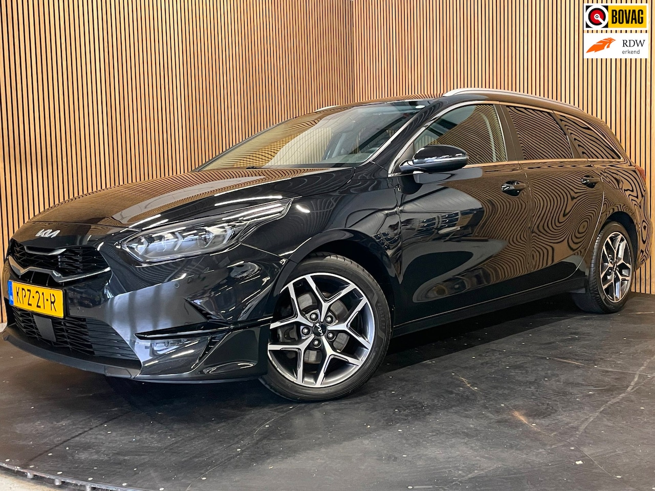 Kia Cee'd Sportswagon - Ceed 1.5 T-GDi DynamicLine GT-Line|160PK|AUTOMAAT|ACC|CARPLAY|CAMERA|STOEL+STUURVERW.|CLIM - AutoWereld.nl
