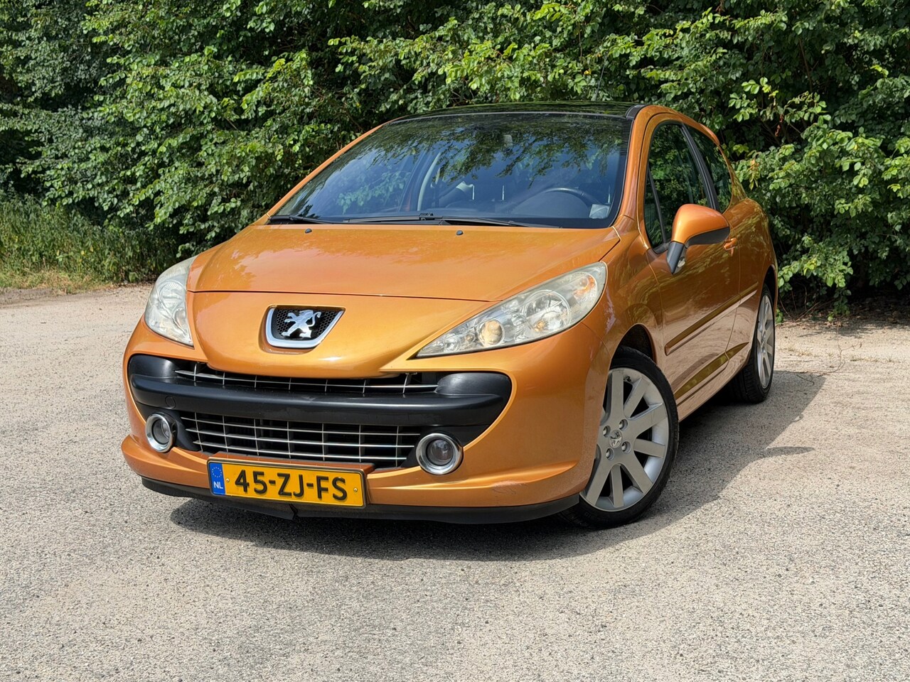 Peugeot 207 - 1.6-16V T Féline | Airco + Cruise Nu € 1.750,-!!! - AutoWereld.nl