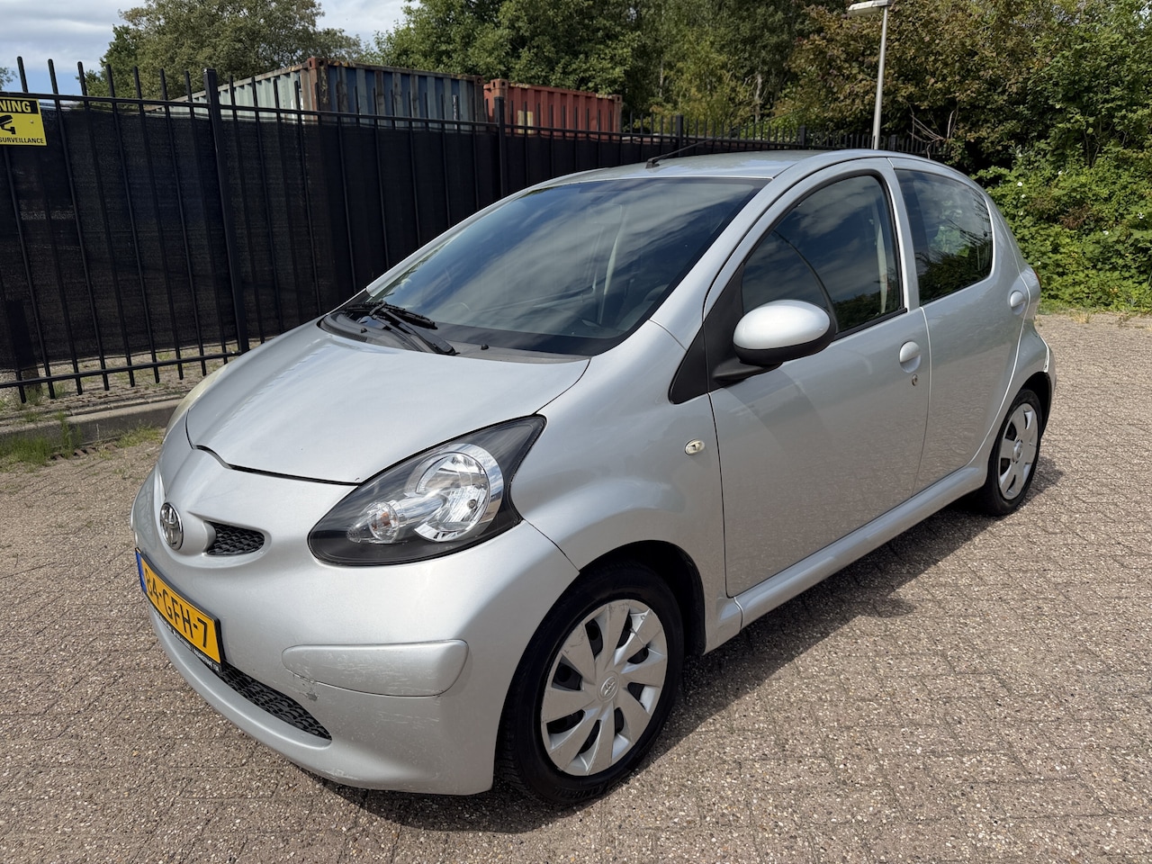 Toyota Aygo - 1.0-12V + 5 Drs StrBkr/AC/Elektr Ramen - AutoWereld.nl
