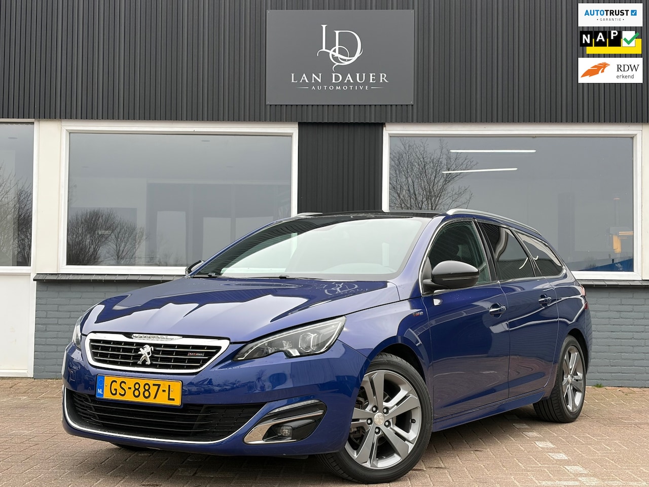 Peugeot 308 SW - 1.2 PureTech GT-line / Panorama / NAP - AutoWereld.nl