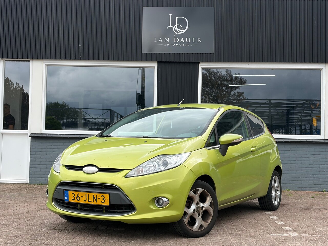 Ford Fiesta - 1.4 Titanium Inruilkoopje, Nieuwe APK! - AutoWereld.nl