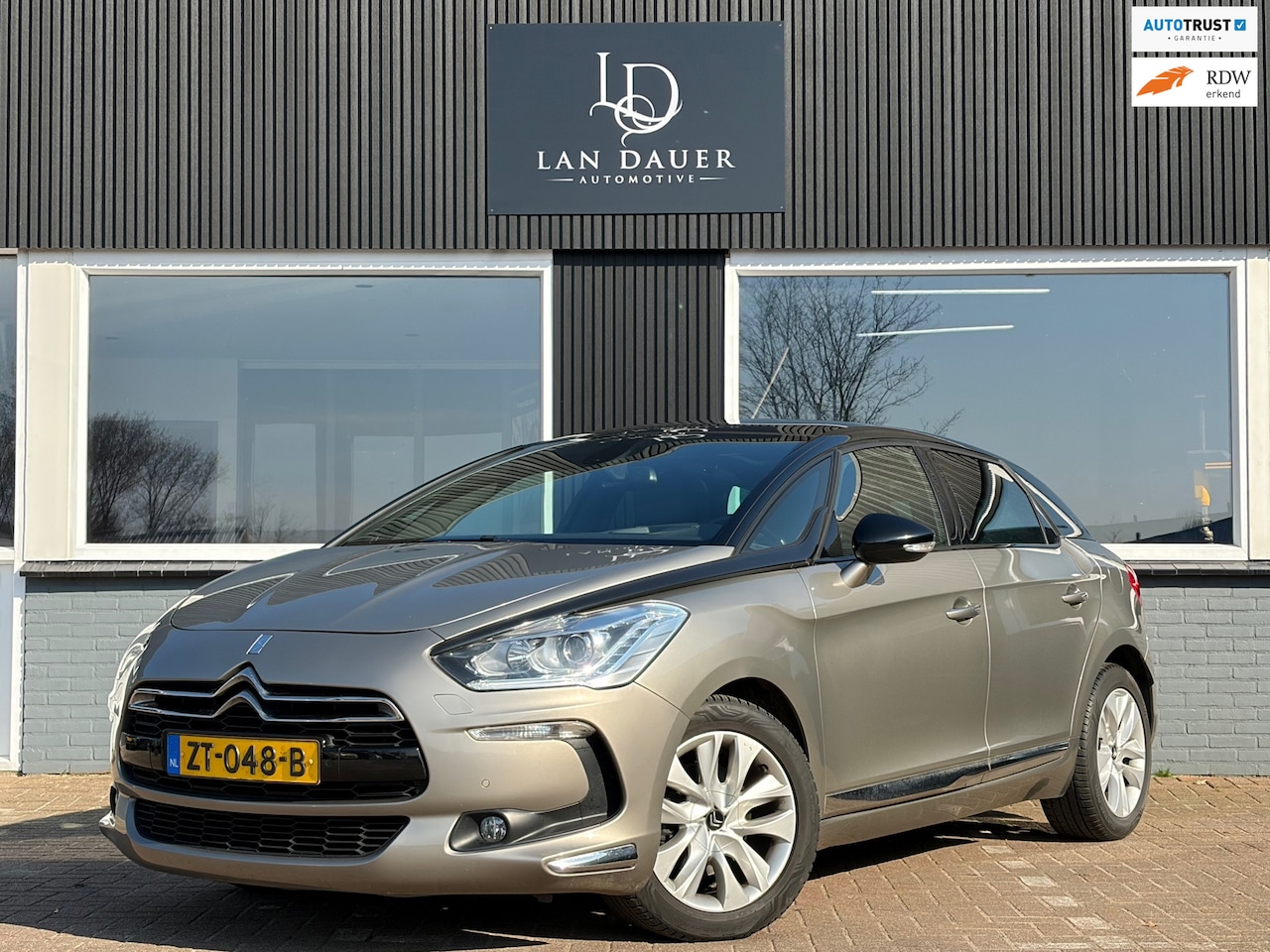 Citroën DS5 - 1.6 THP Chic UNIEK VOL OPTIES! - AutoWereld.nl