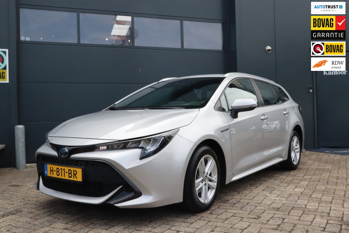 Toyota Corolla Touring Sports - 1.8 Hybrid Active-Vol uitgerust-Garantie-APK - AutoWereld.nl