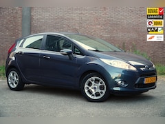 Ford Fiesta - 1.25 Titanium, Climat, Cruise, Voorruitverwarming, LM Velgen, Ned. Auto