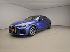 BMW 4-serie Gran Coupé - 420i | M-Sportpakket | LED | Leder | Navigatie | Schuifdak | Sportstoelen | Stoelverwarmin