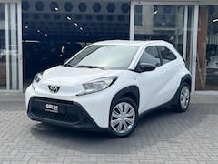 Toyota Aygo X - 1.0 VVT-i MT Play | Eerste eigenaar, Apple CarPlay/Android Auto, Airconditioning, Adaptive