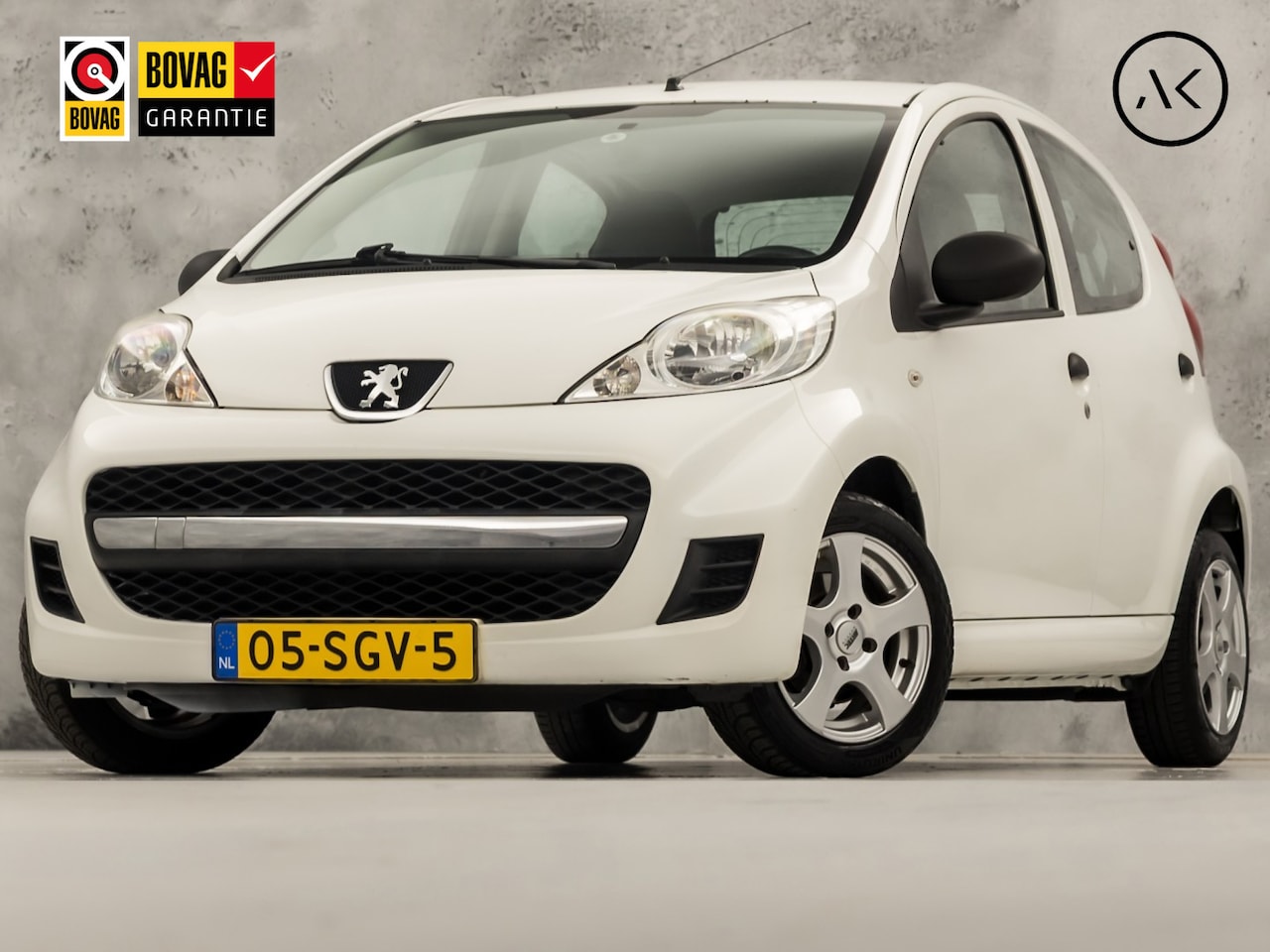 Peugeot 107 - 1.0-12V XR Sport (5 DEURS, SCHERM, AIRCO, LM VELGEN, SPORTSTOELEN, NIEUWE APK, NIEUWSTAAT) - AutoWereld.nl