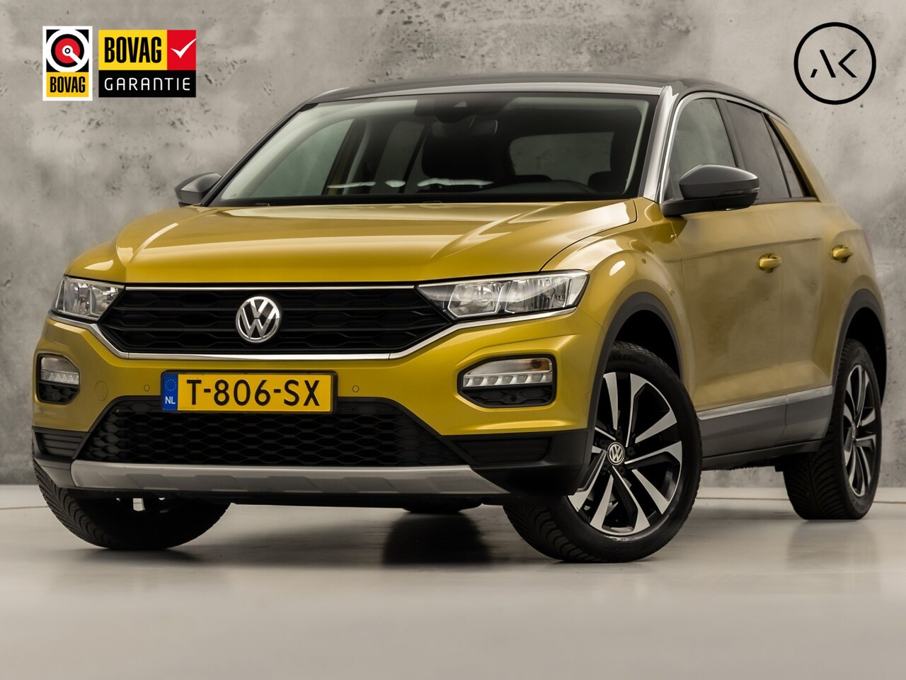 Volkswagen T-Roc - 1.0 TSI Sport (APPLE CARPLAY, GROOT NAVI, STOELVERWARMING, GETINT GLAS, SPORTSTOELEN, ADAP - AutoWereld.nl