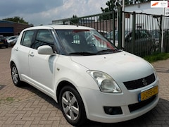 Suzuki Swift - 1.3 Base Carplay stoelverwarming airco elektrische ramen cv op afs