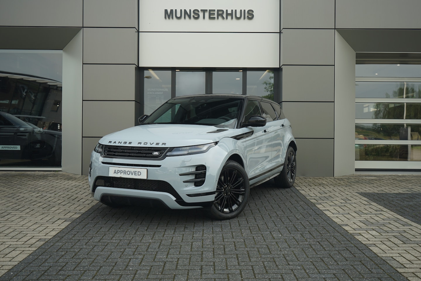 Land Rover Range Rover Evoque - 1.5 P270e PHEV AWD Business Dynamic Edition | Voorstoelen/Achterbank verwarmd | Schuif/kan - AutoWereld.nl