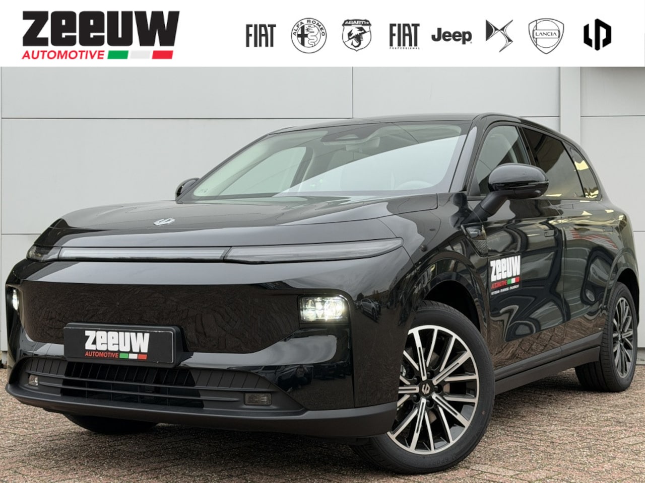 Leapmotor B10 - Design ProMax 67.1 | Leder | Pano | 360cam | Direct leverbaar - AutoWereld.nl